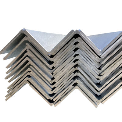 kwaliteit  Basics Low Price Q235 Q235B Soft Hot Rolled Carbon Steel S235jr Equal Angle Iron fabriek